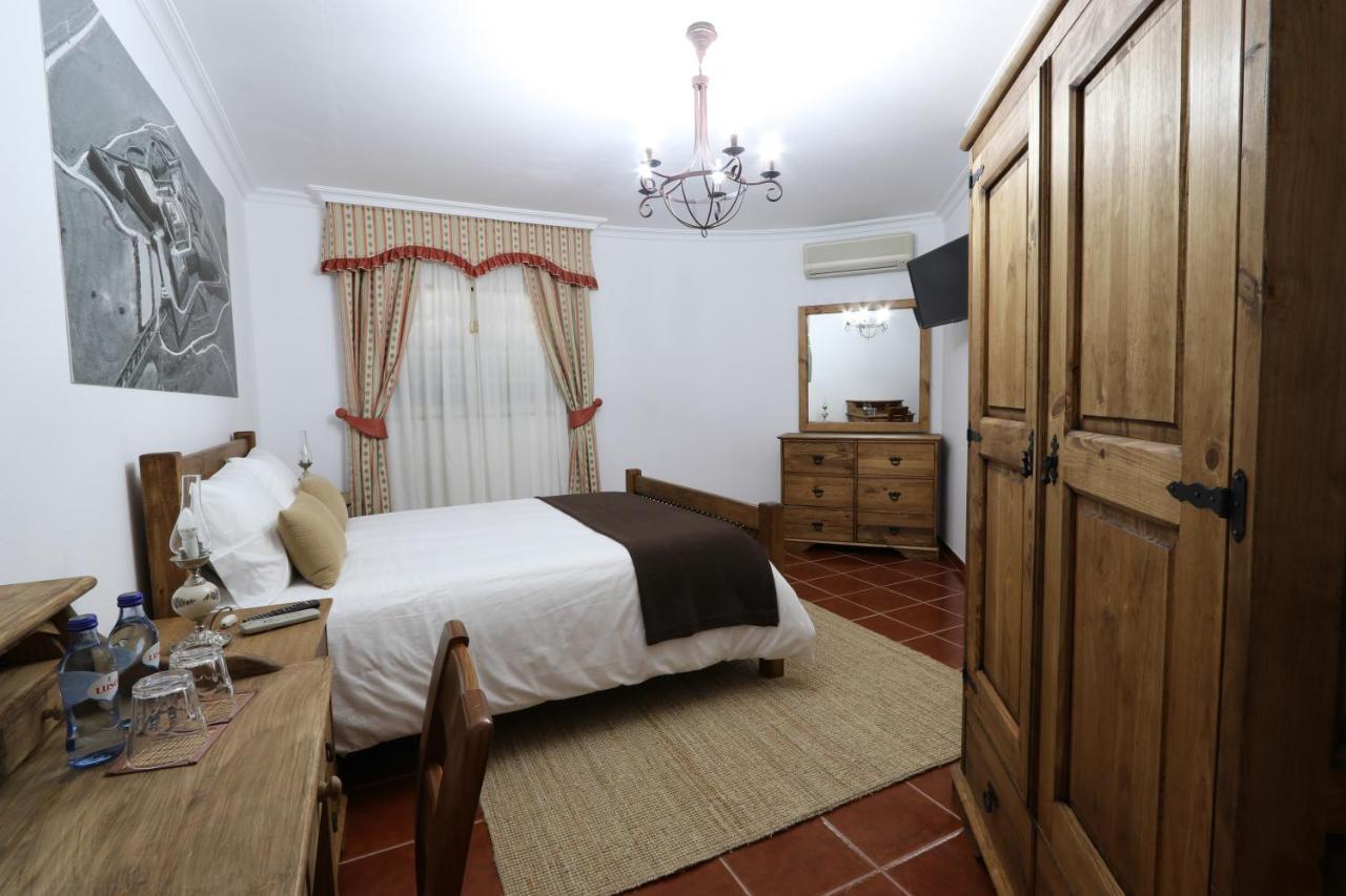 エルヴァス Monte Da Graca Bed & Breakfast エクステリア 写真